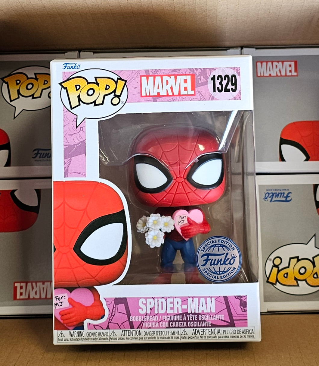 Funko Pop Marvel Spider-Man with Flowers Valentine's Day Exclusive Special Edition